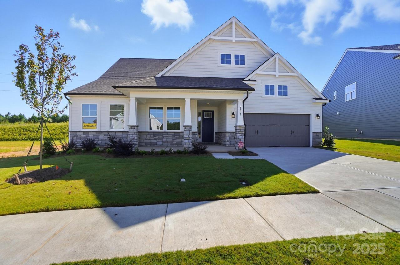 2237 Tabor Rd. #585, Sherrills Ford, NC 28673