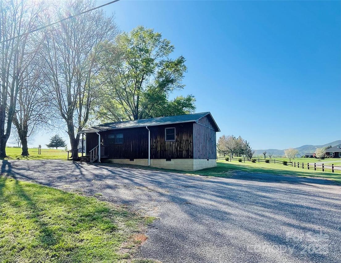 213 Casar Methodist Church Rd., Casar, NC 28020