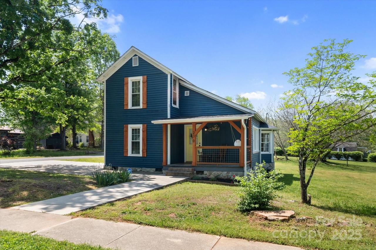 270 S Peak St., Columbus, NC 28722