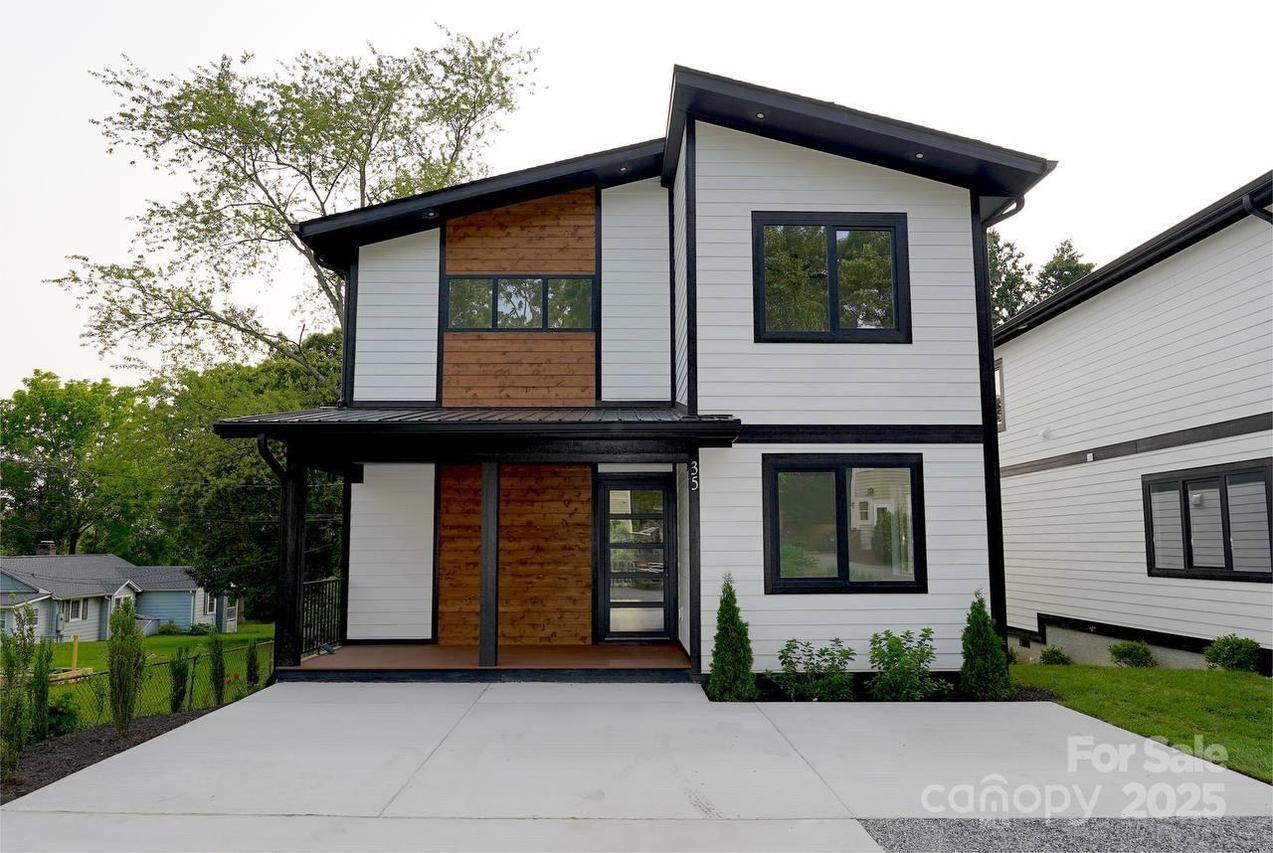 35 Robin St., Asheville, NC 28803