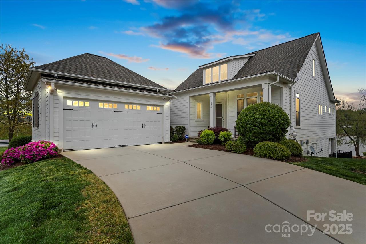 140 Sisters Cove Ct., Mooresville, NC 28117