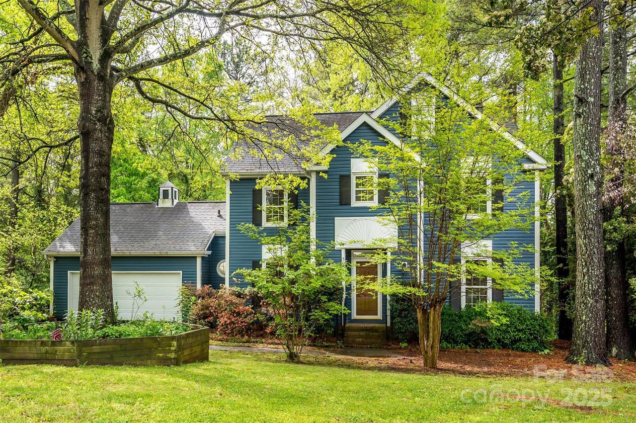 3005 Kenninghall Ct., Charlotte, NC 28269