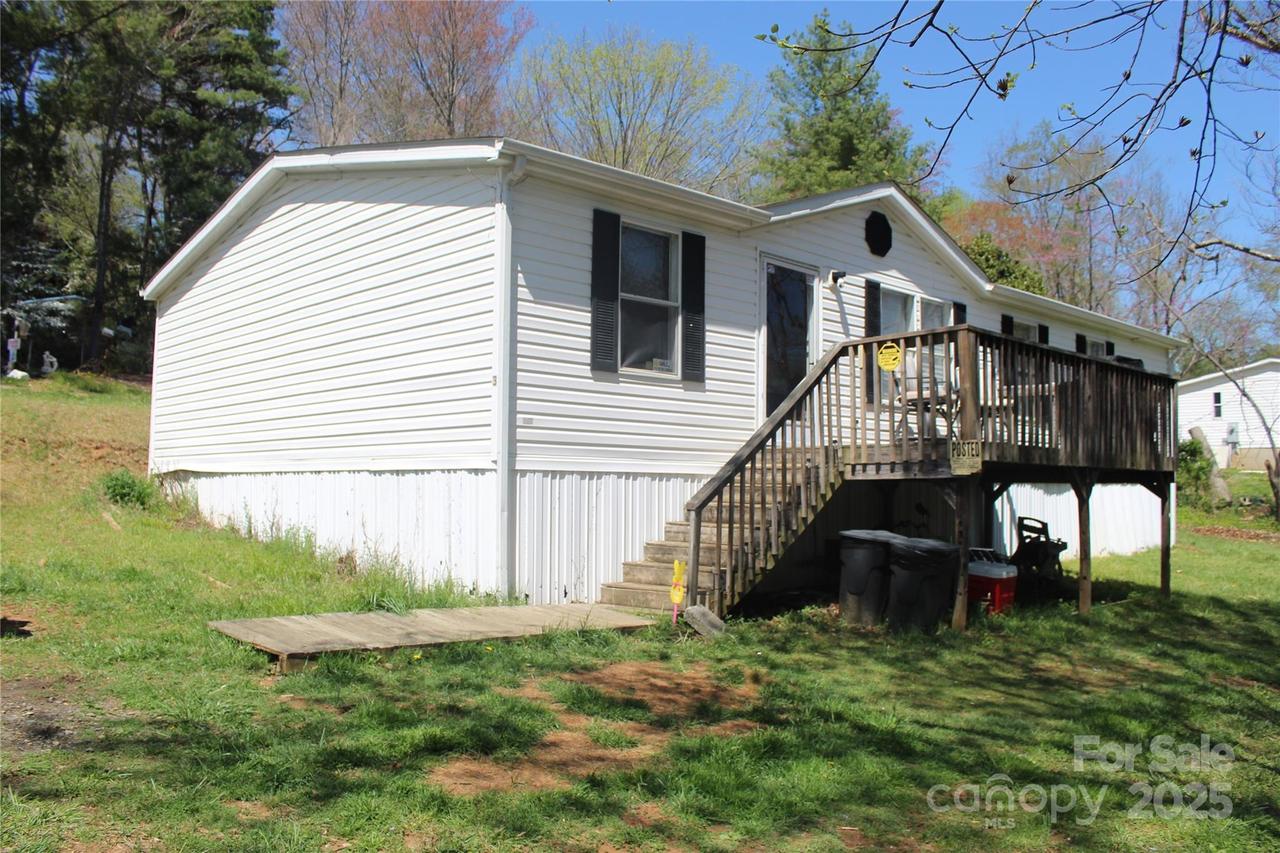 3 Audrey Ln., Asheville, NC 28806