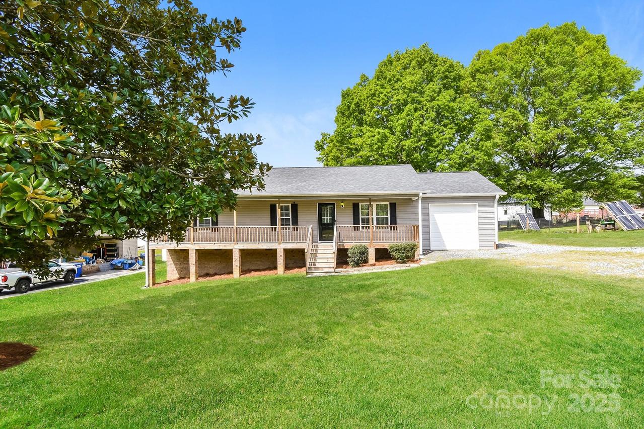 4123 Beaumont Dr., Sophia, NC 27350