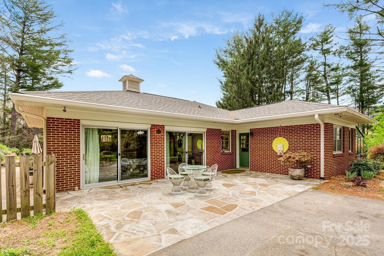 80 Sunset Dr., Marshall, NC 28753