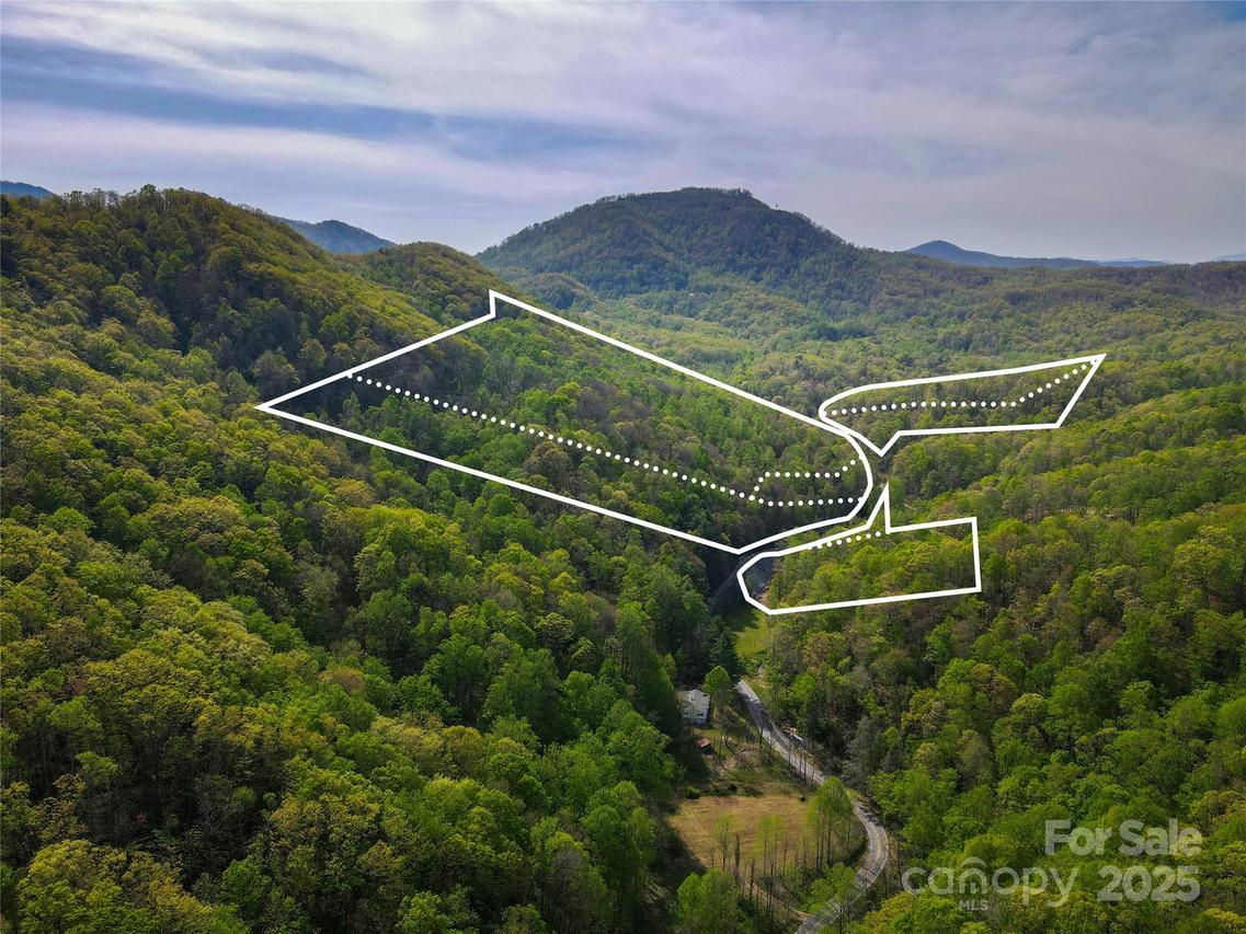 000 Cedar Creek Rd., Black Mountain, NC 28711
