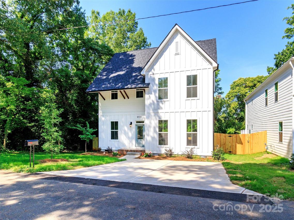 2501 Elon St., Charlotte, NC 28208
