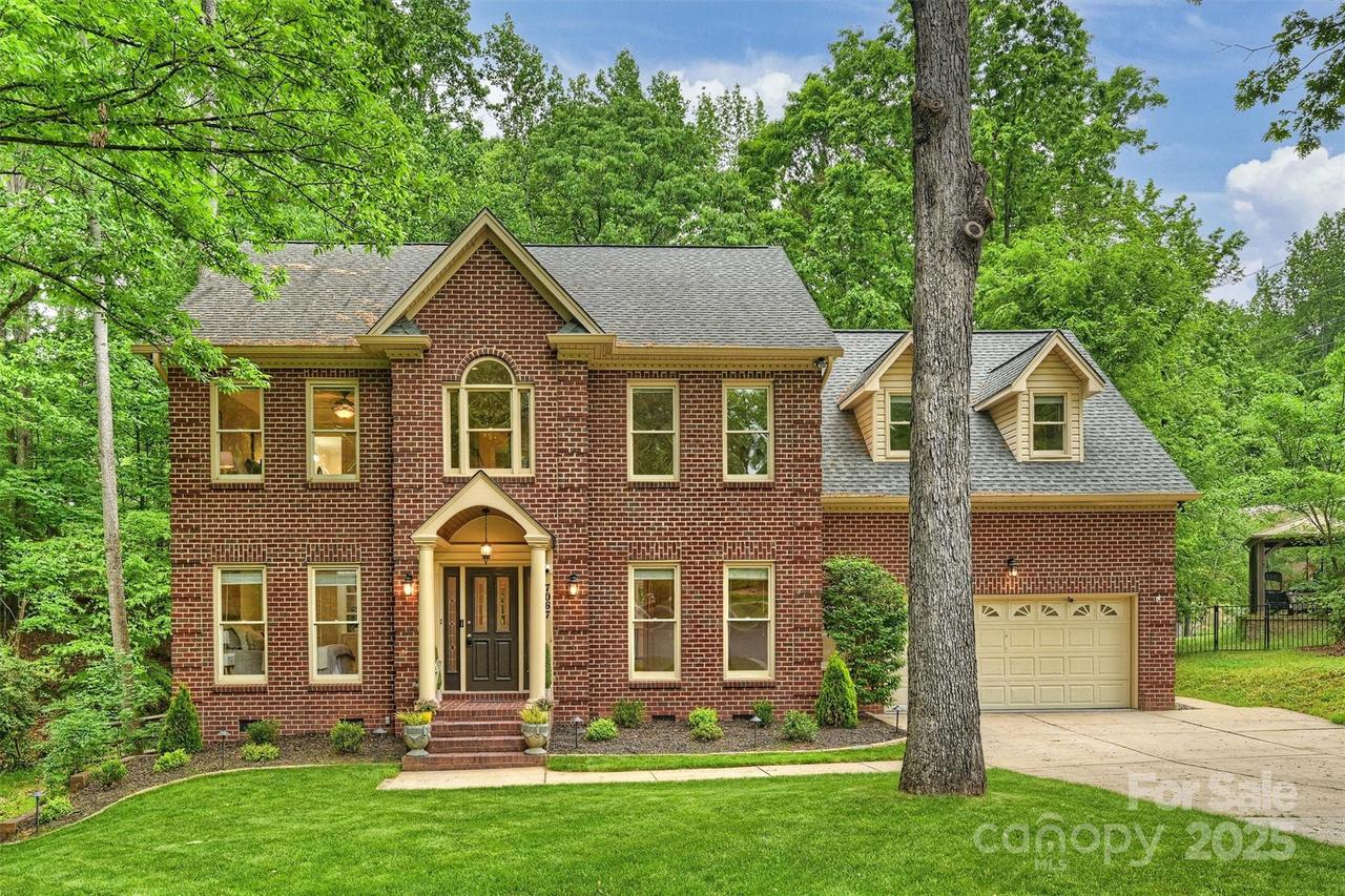 7067 Rocky Falls Rd., Charlotte, NC 28211