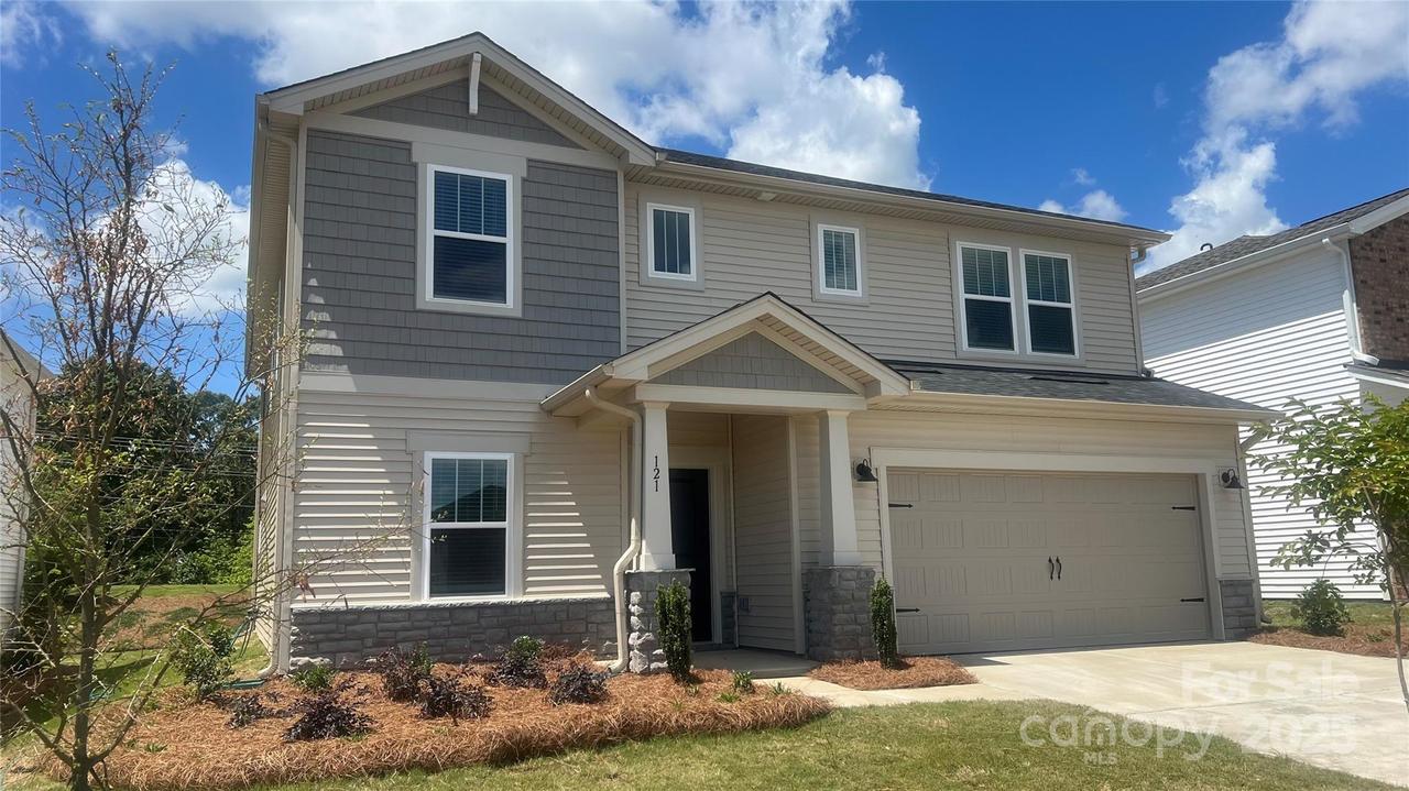 121 Vaquaro Dr., Mooresville, NC 28115