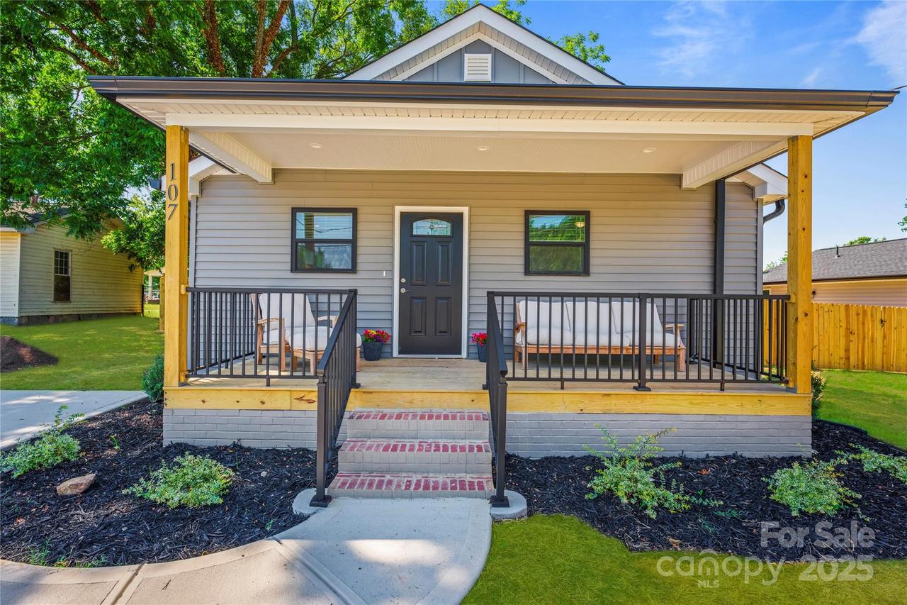107 W Poplar St., Stanley, NC 28164