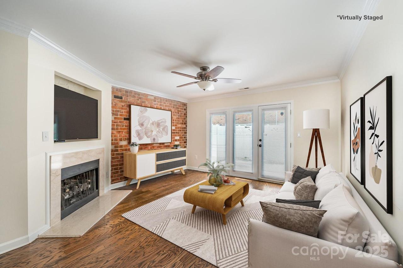 1218 Green Oaks Ln. #E, Charlotte, NC 28205