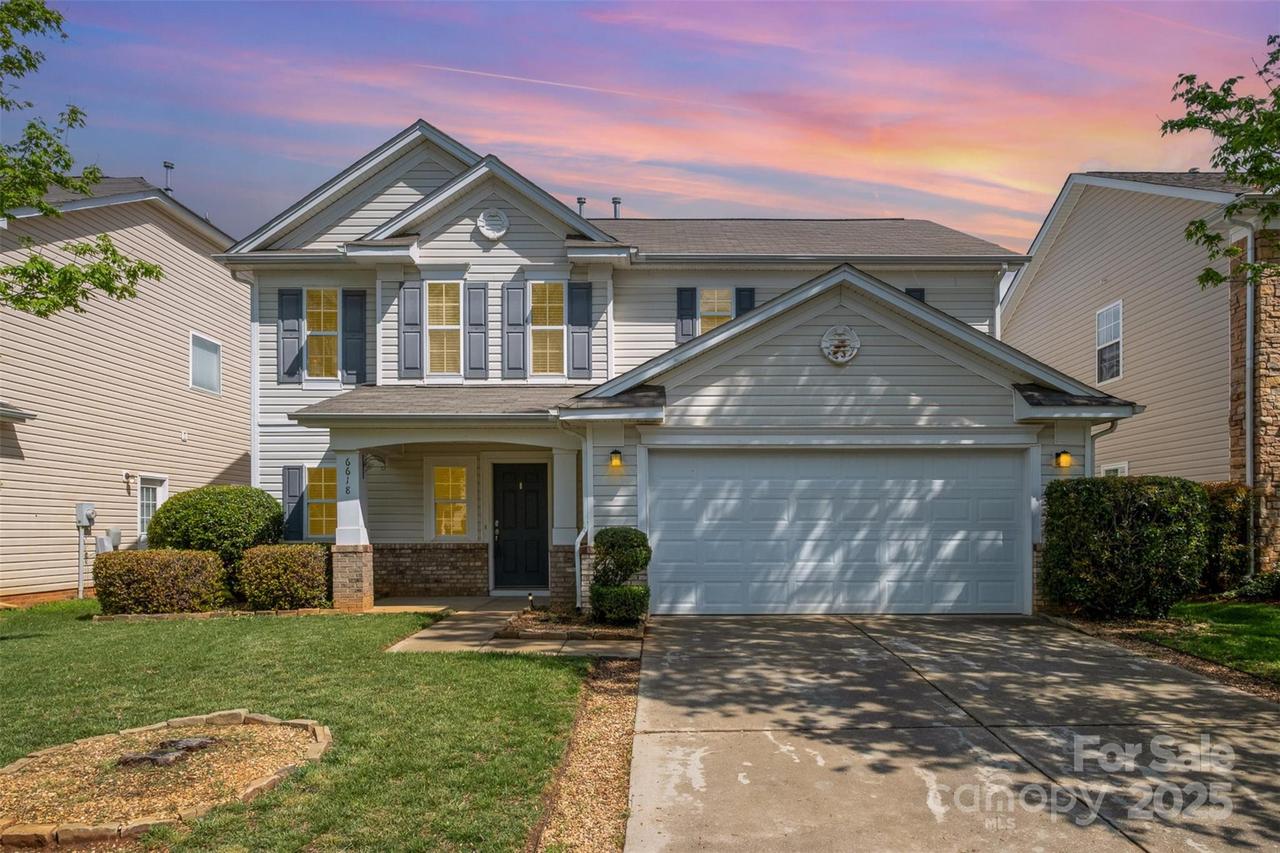 6618 Latherton Ln., Charlotte, NC 28278