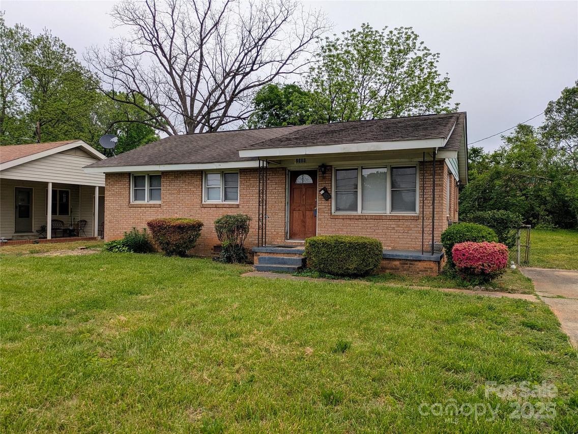2308 English Dr., Charlotte, NC 28216