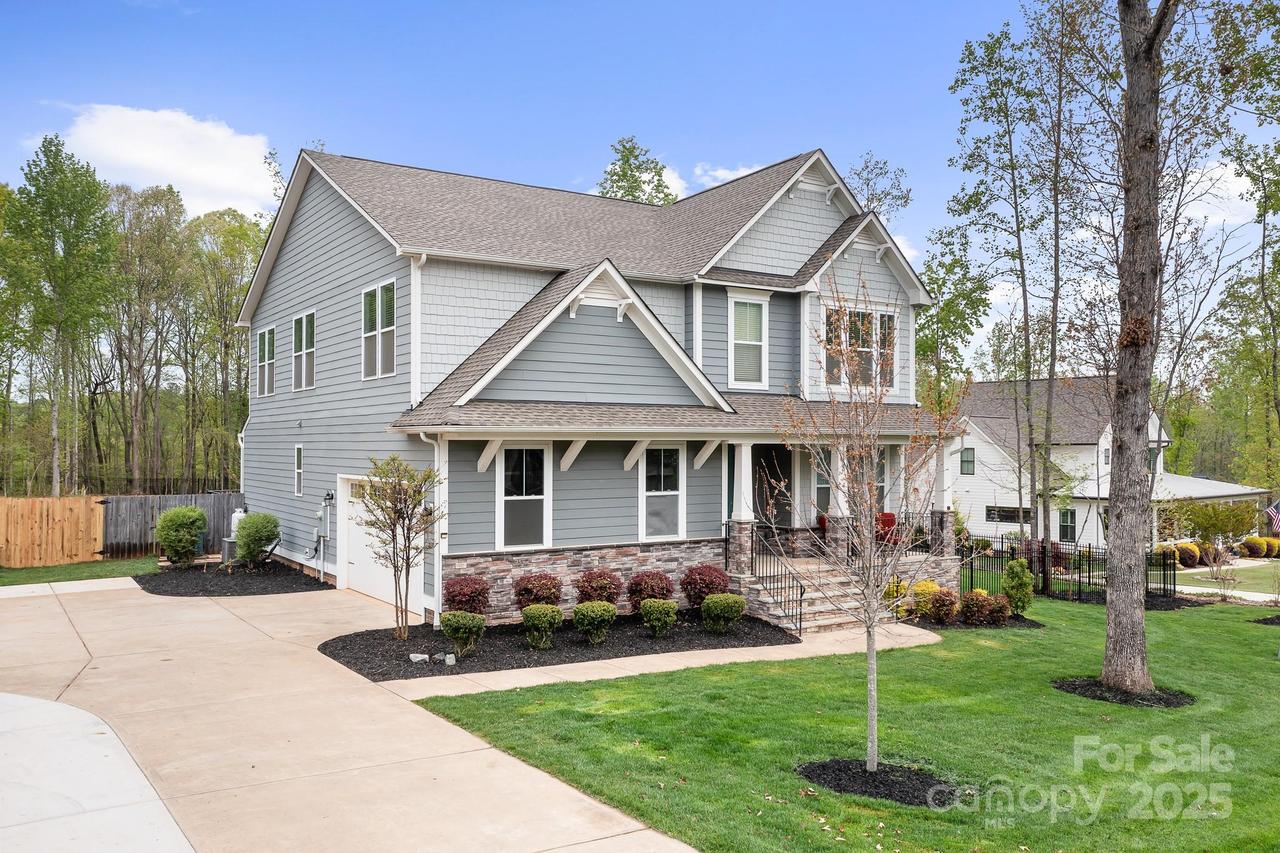 137 Brawley Woods Ln., Mooresville, NC 28115