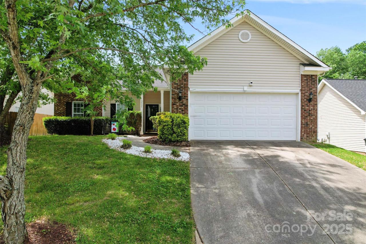 5927 Patricia Ryan Dr., Charlotte, NC 28216