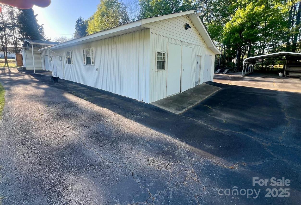 Halyburton Rd., Stony Point, NC 28678