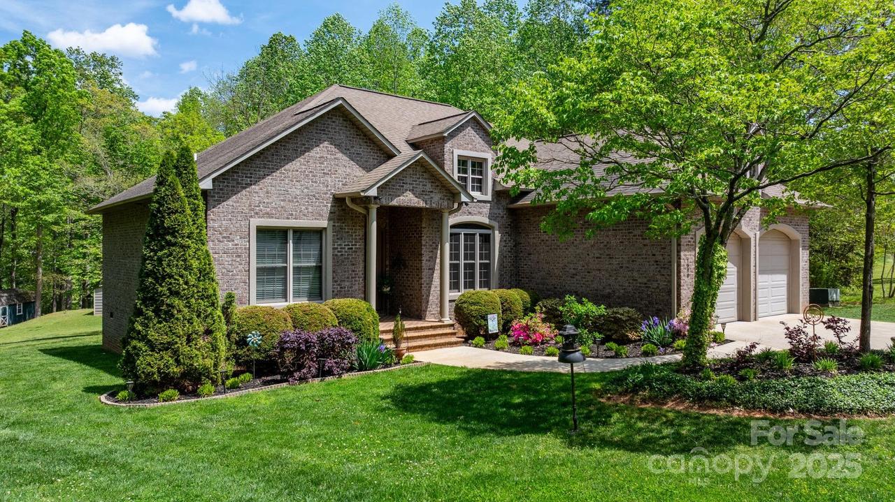 1590 W 7th St., Newton, NC 28658