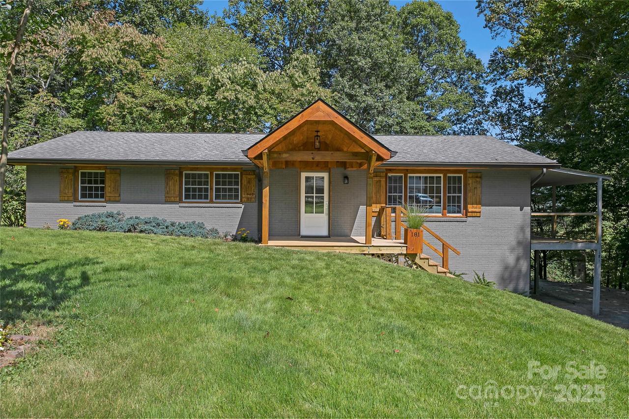 181 Pleasant Hill Dr., Brevard, NC 28712