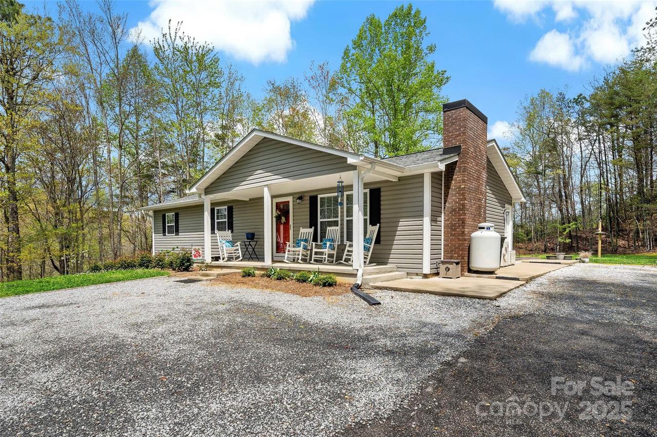 688 Hidden Acres Dr. #3, 4, Marion, NC 28752