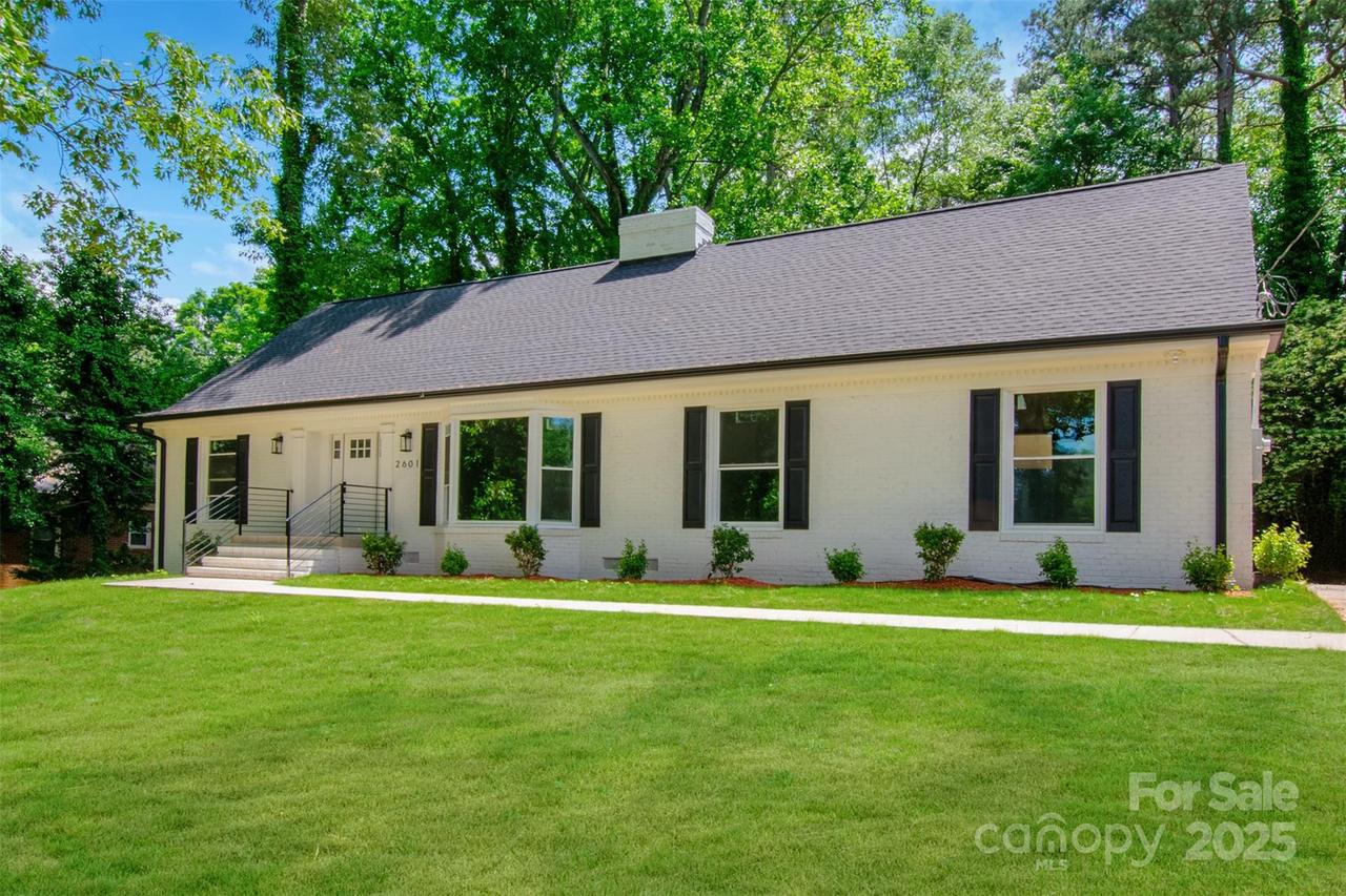 2601 Pinewood Rd., Gastonia, NC 28054