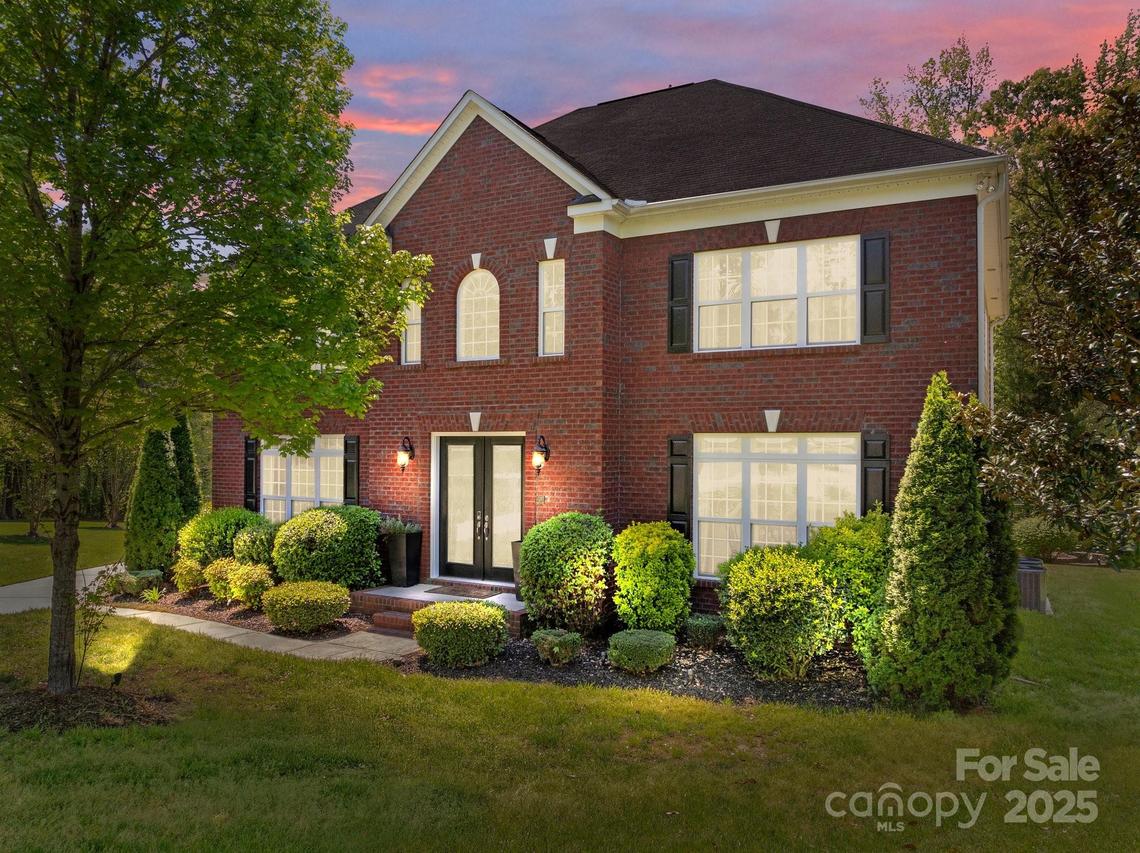 9494 Leyton Dr., Harrisburg, NC 28075