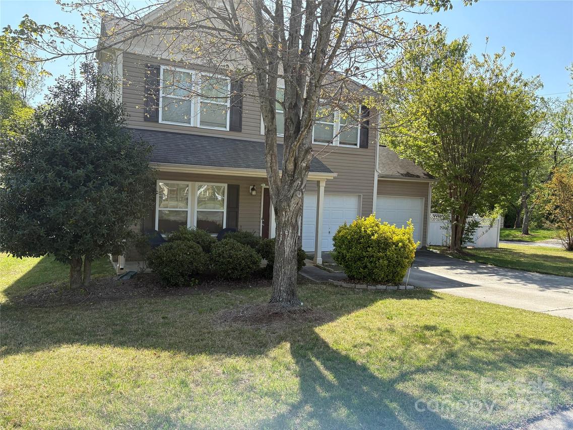 1104 Valley St., Statesville, NC 28677