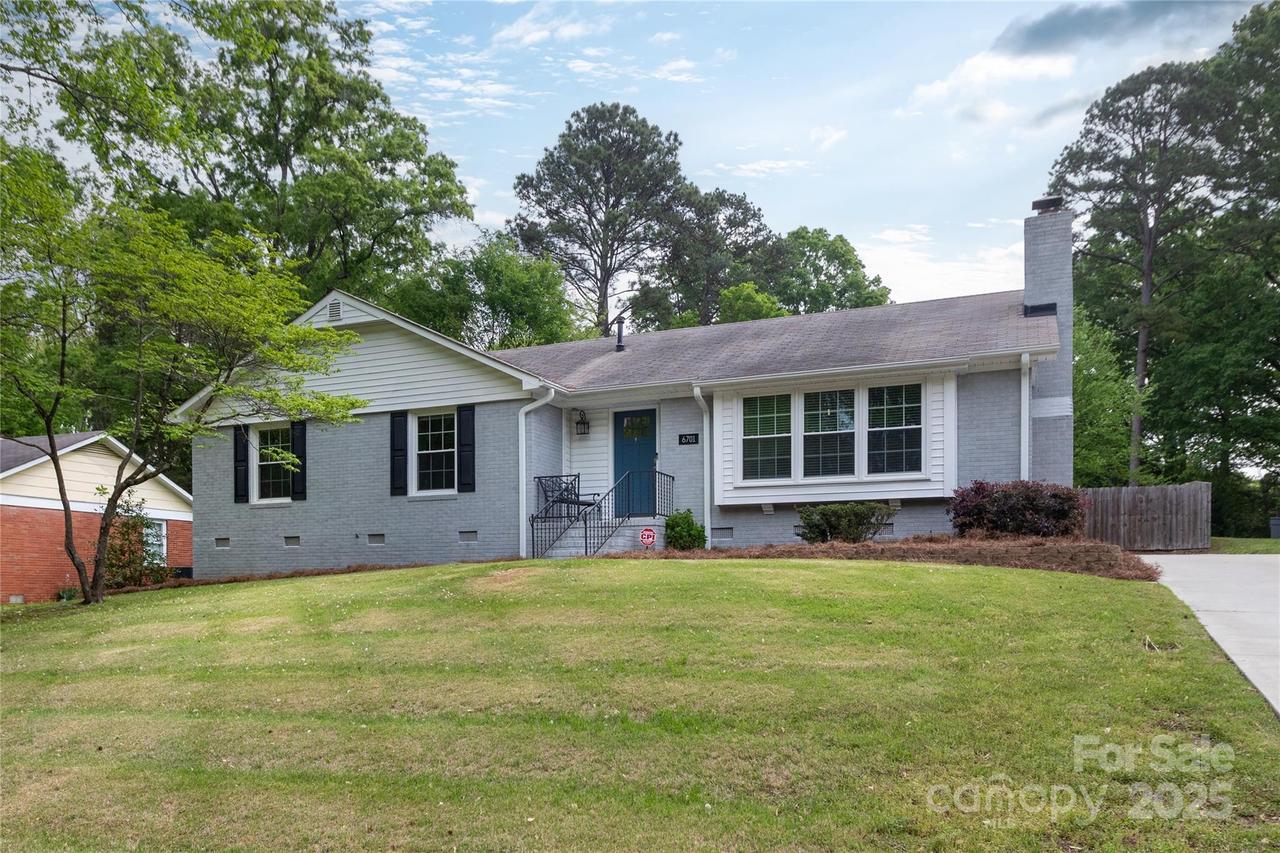 6701 Highbrook Dr., Charlotte, NC 28212