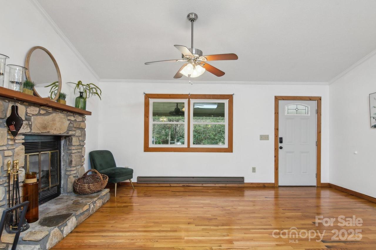 31 Elizabeth Ln., Maggie Valley, NC 28751
