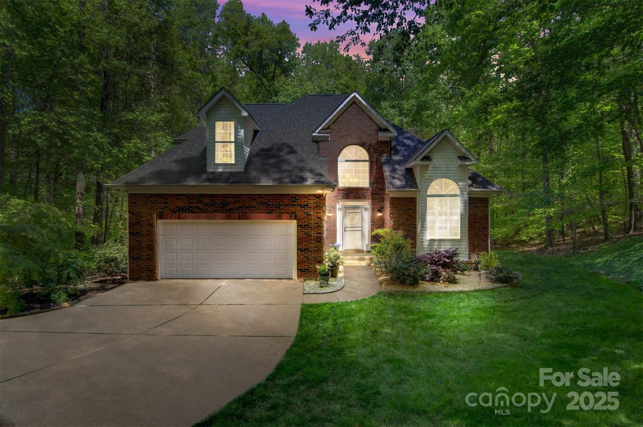 4516 Stryker Dr., Matthews, NC 28104