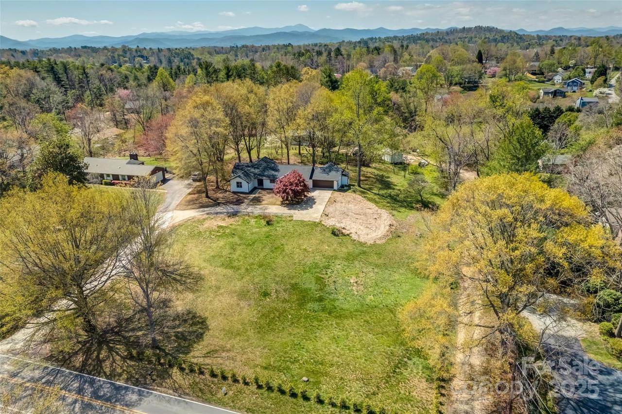 117 Lower Christ School Rd., Fletcher, NC 28732