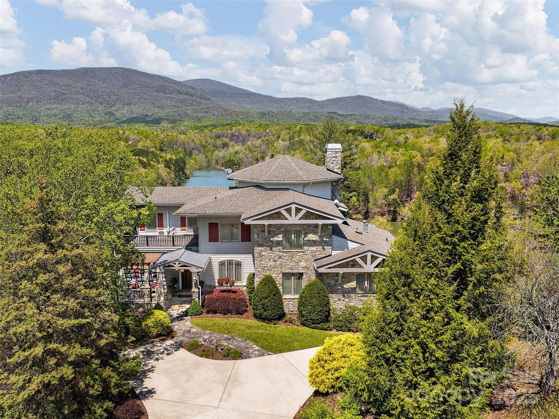 3436 Lake Adger Pkwy., Mill Spring, NC 28756