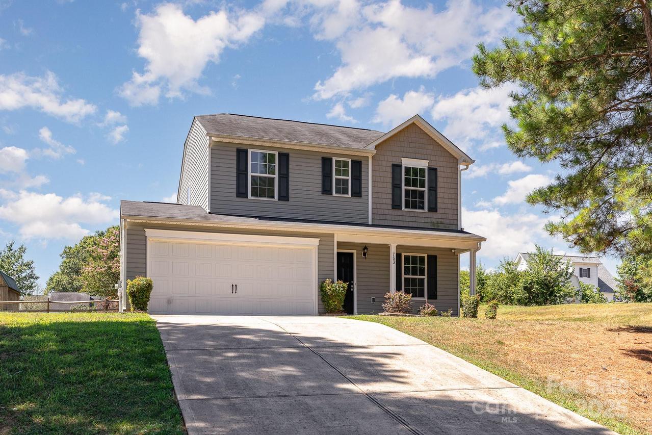 753 Bo Run Dr., Oakboro, NC 28129