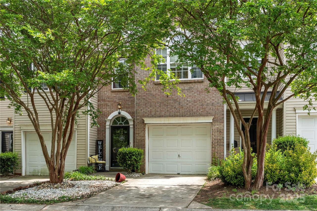5310 Glenlea Walk Ln., Charlotte, NC 28216