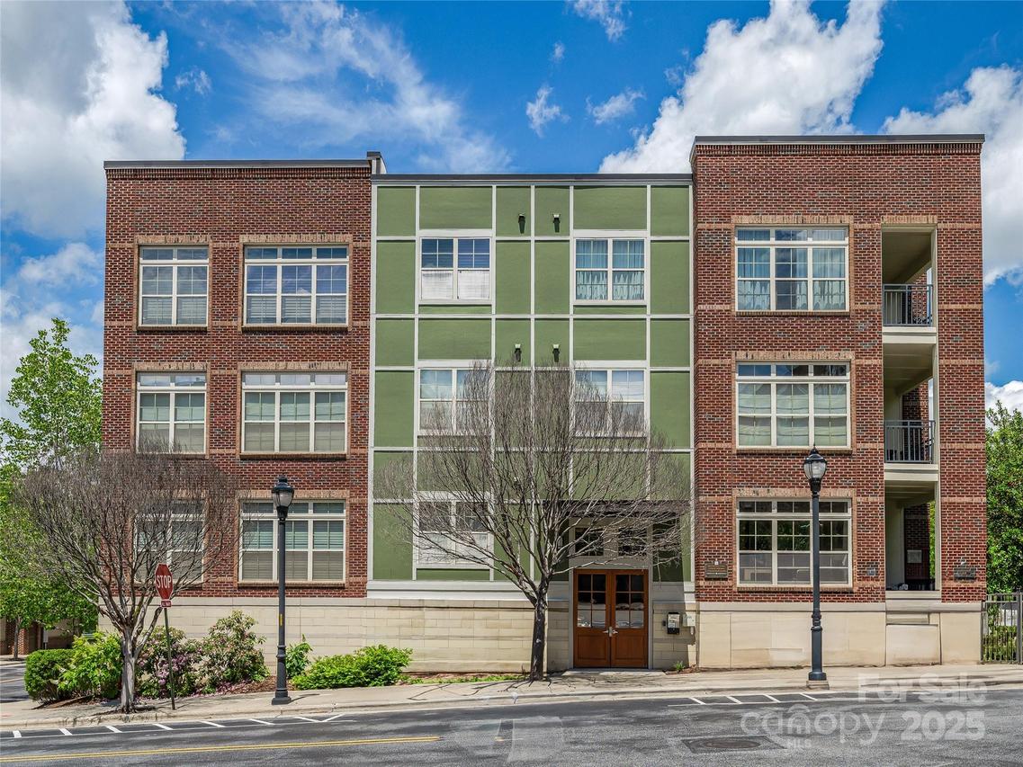 5 Farleigh St. #107, Asheville, NC 28803
