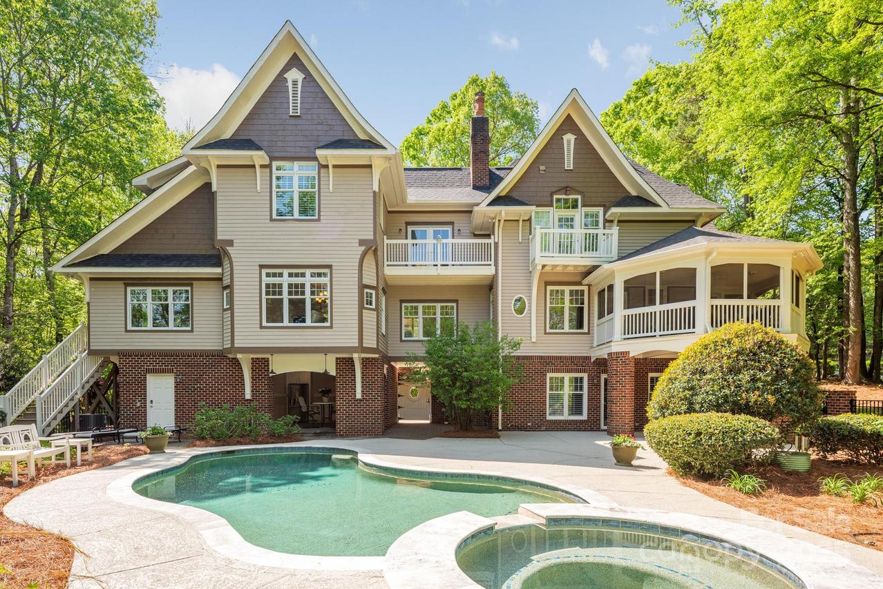 3201 Oak Brook Dr., Waxhaw, NC 28173