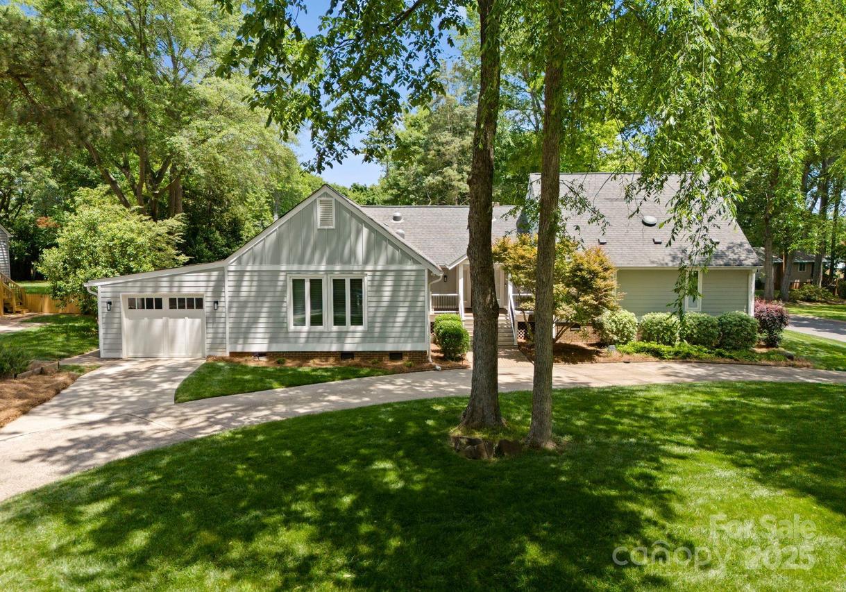 4931 Pine Ridge Rd., Charlotte, NC 28226