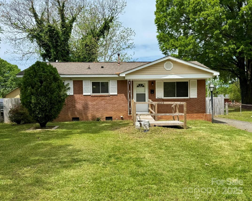 4623 Monmouth Dr., Charlotte, NC 28269
