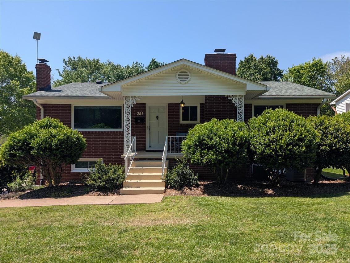 351 Glenwood Dr., Mooresville, NC 28115