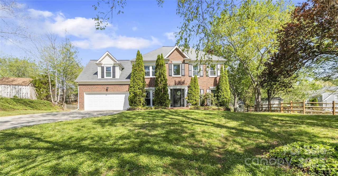 111 Woodfern Pl., Mooresville, NC 28115