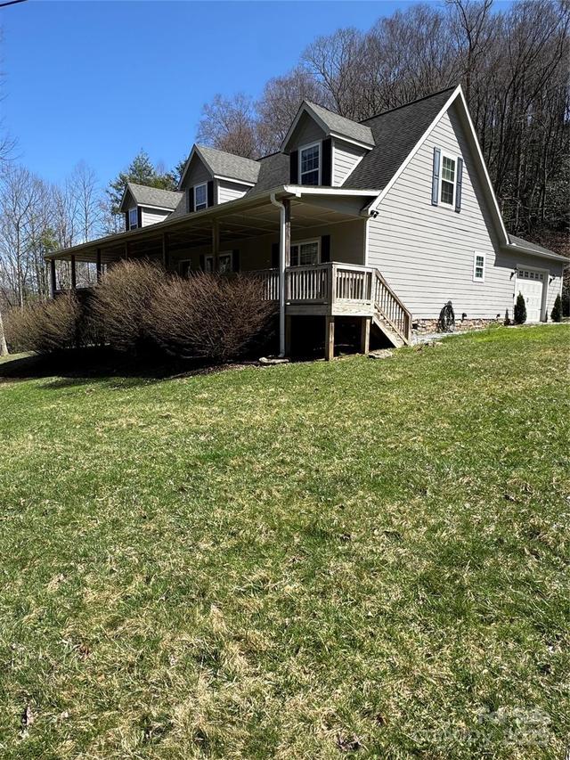 55 Claude Jones Ln., Elk Park, NC 28622