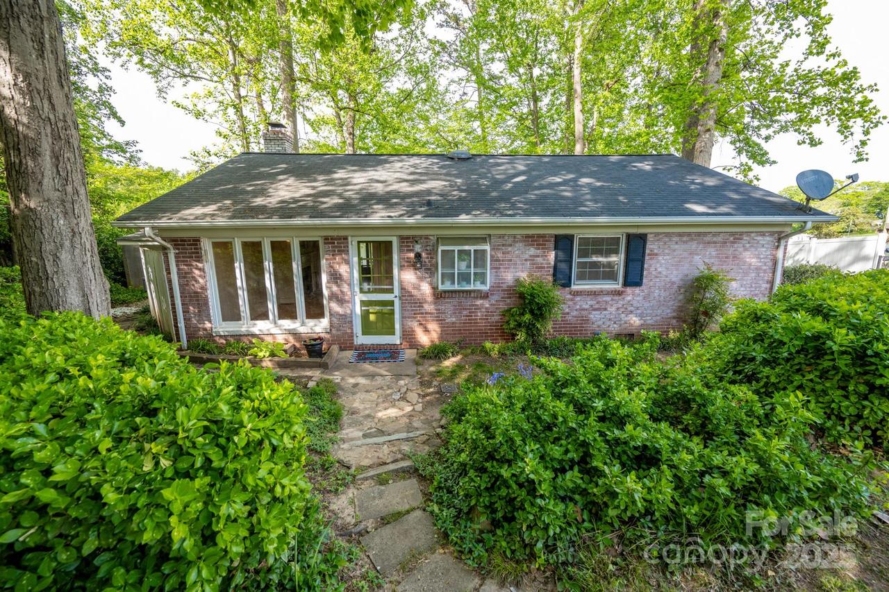 7851 Green Cove Ct., Denver, NC 28037