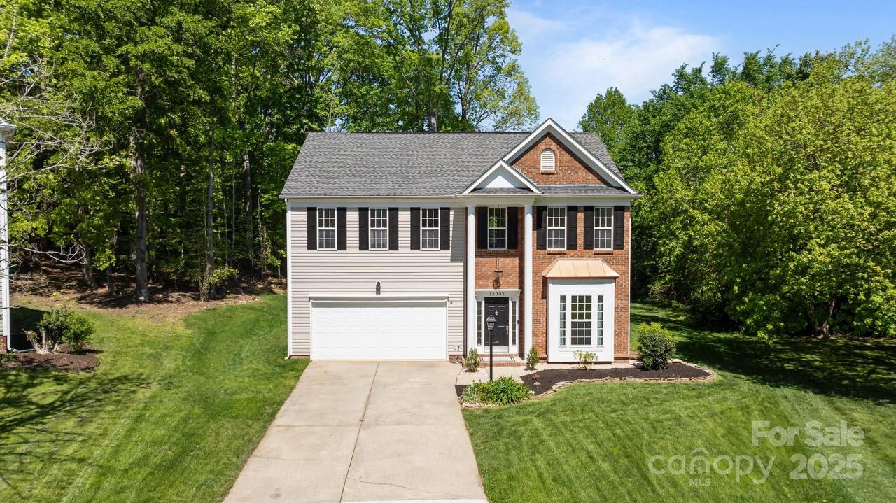 15002 Strathmoor Dr., Charlotte, NC 28277