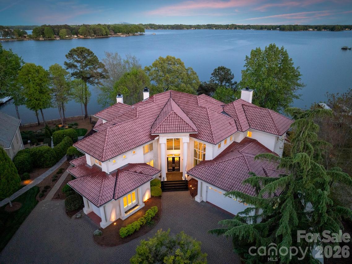 102 Eastham Ct., Mooresville, NC 28117