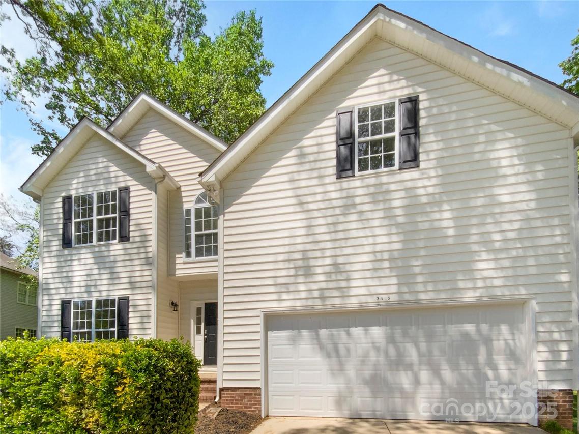 2405 Kalis Pl., Charlotte, NC 28262