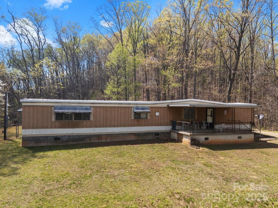 30 Gertrude Ln., Candler, NC 28715