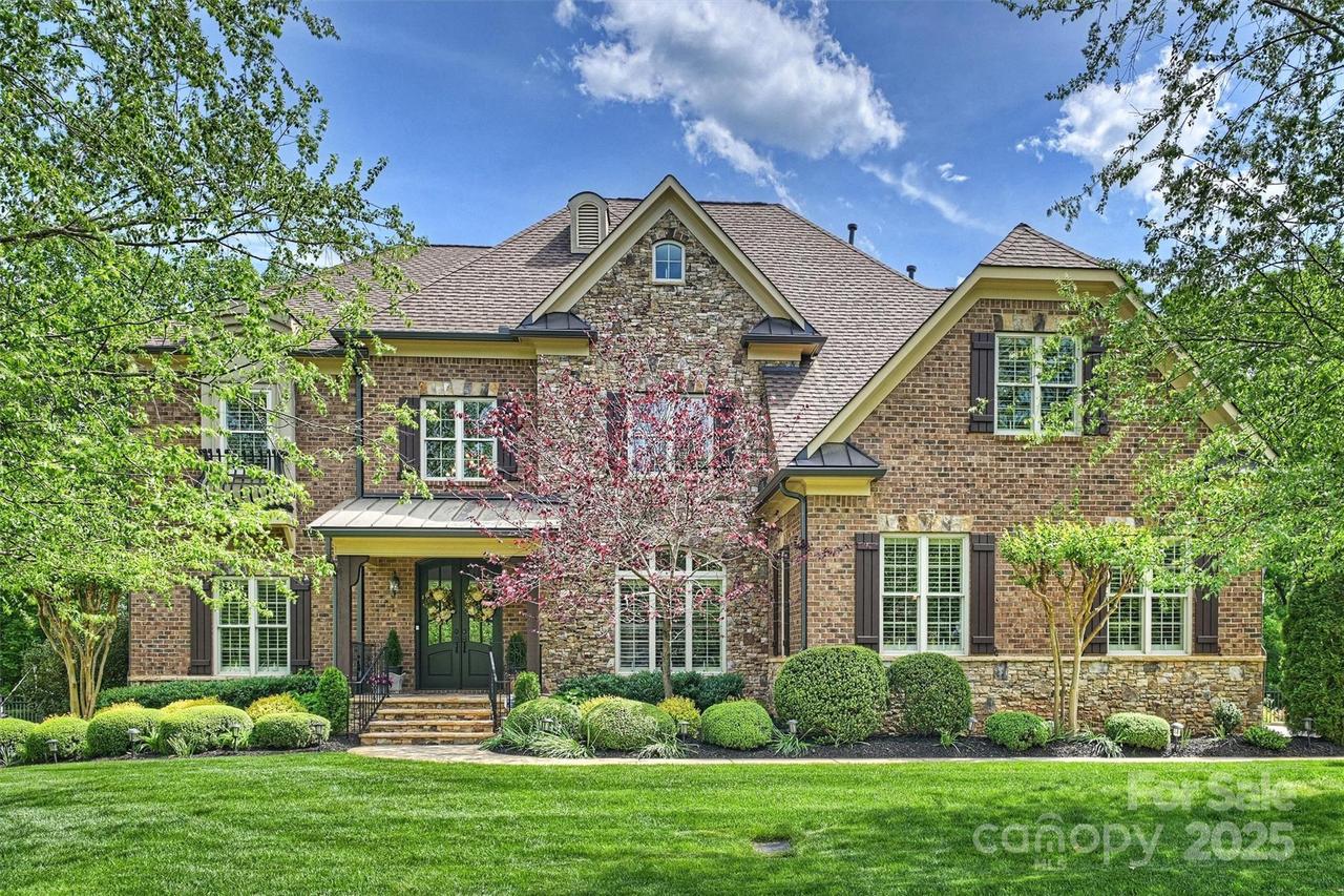 2001 Arundale Ln., Matthews, NC 28104