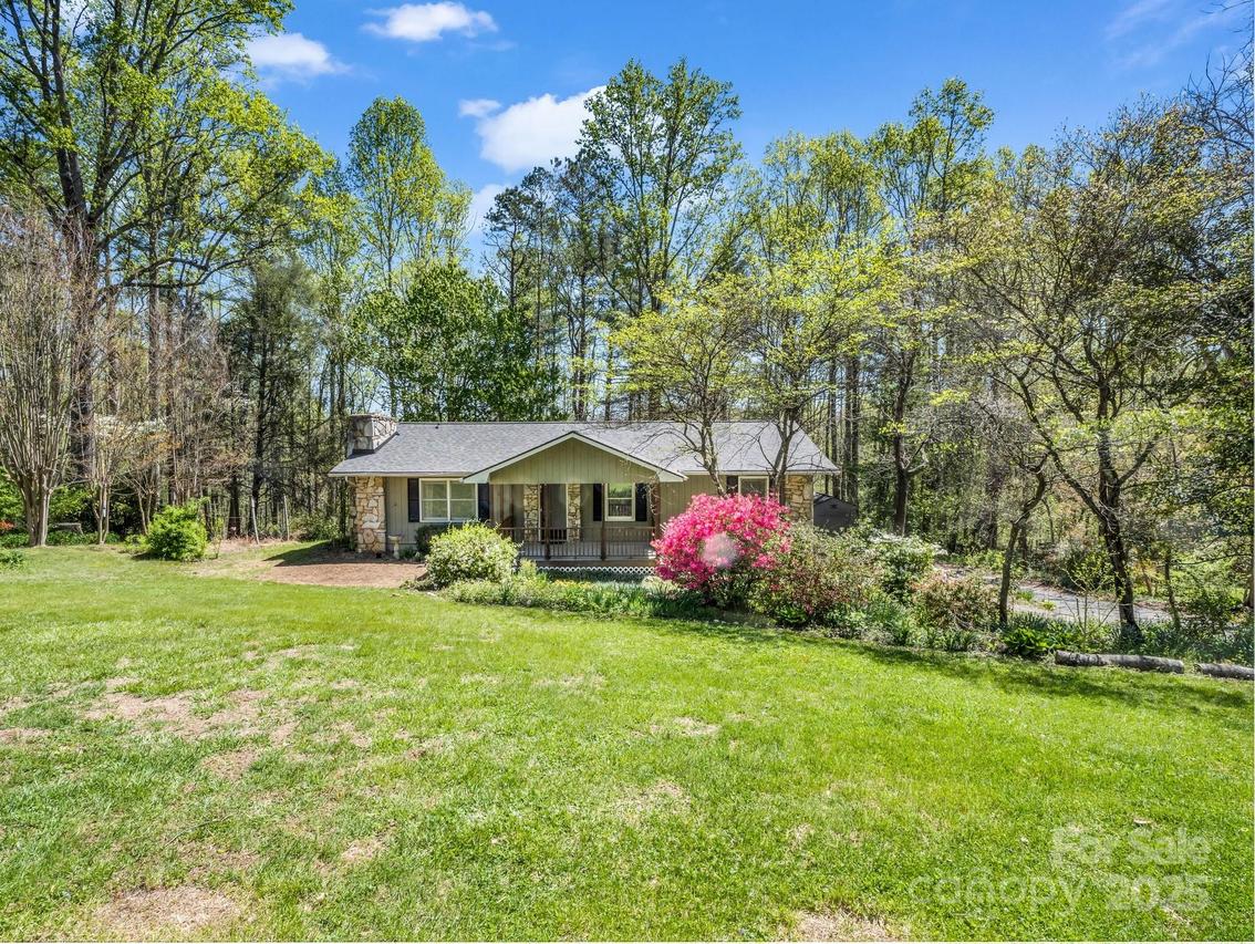 145 Quail Ridge Rd., Mills River, NC 28759