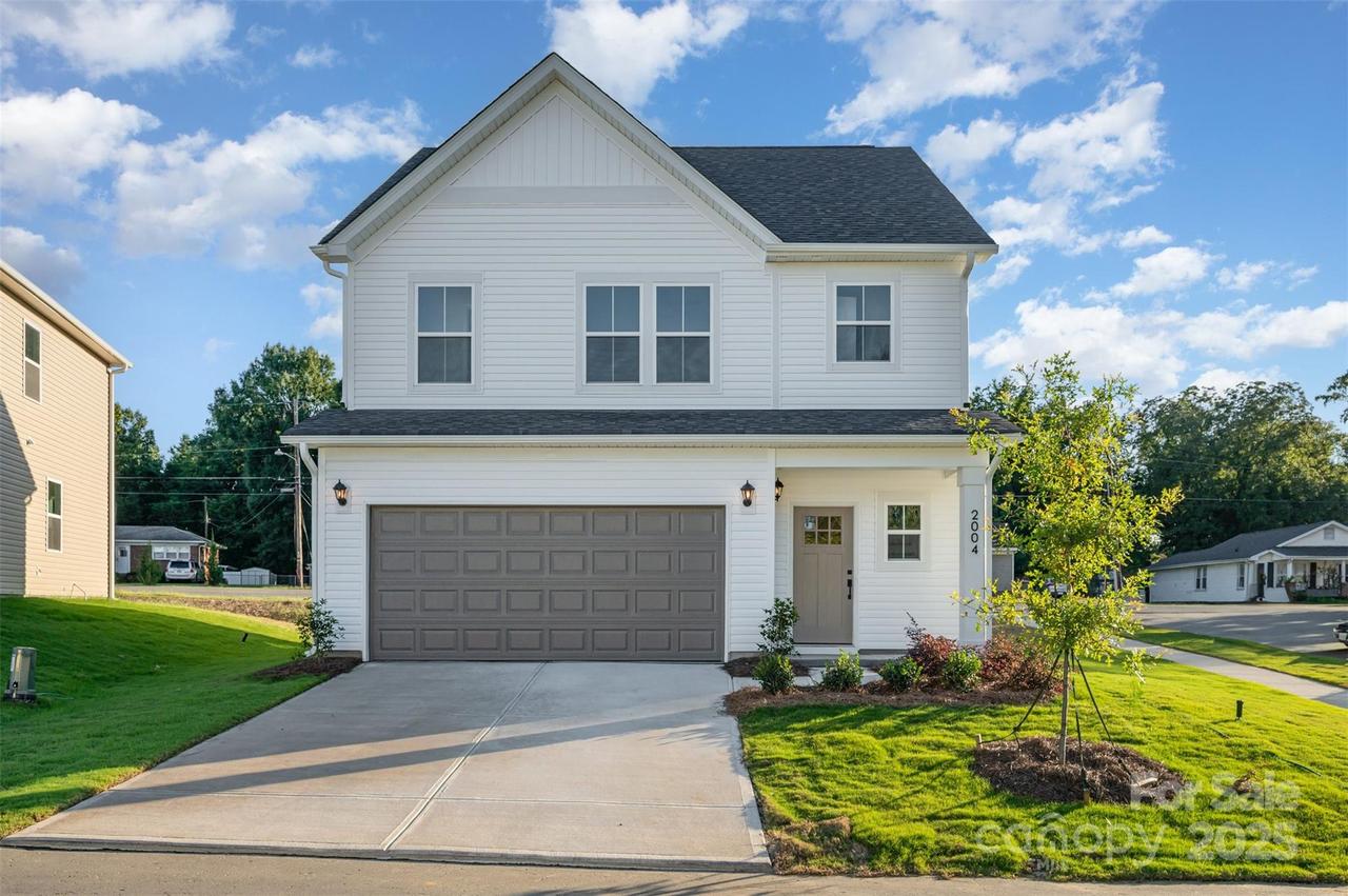 2019 Sadler Woods Ln., Charlotte, NC 28214