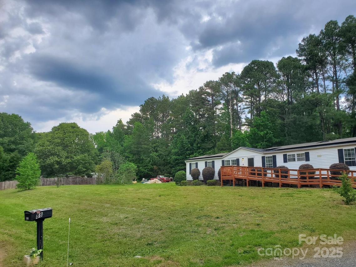 8813 Summerhill Dr., Waxhaw, NC 28173
