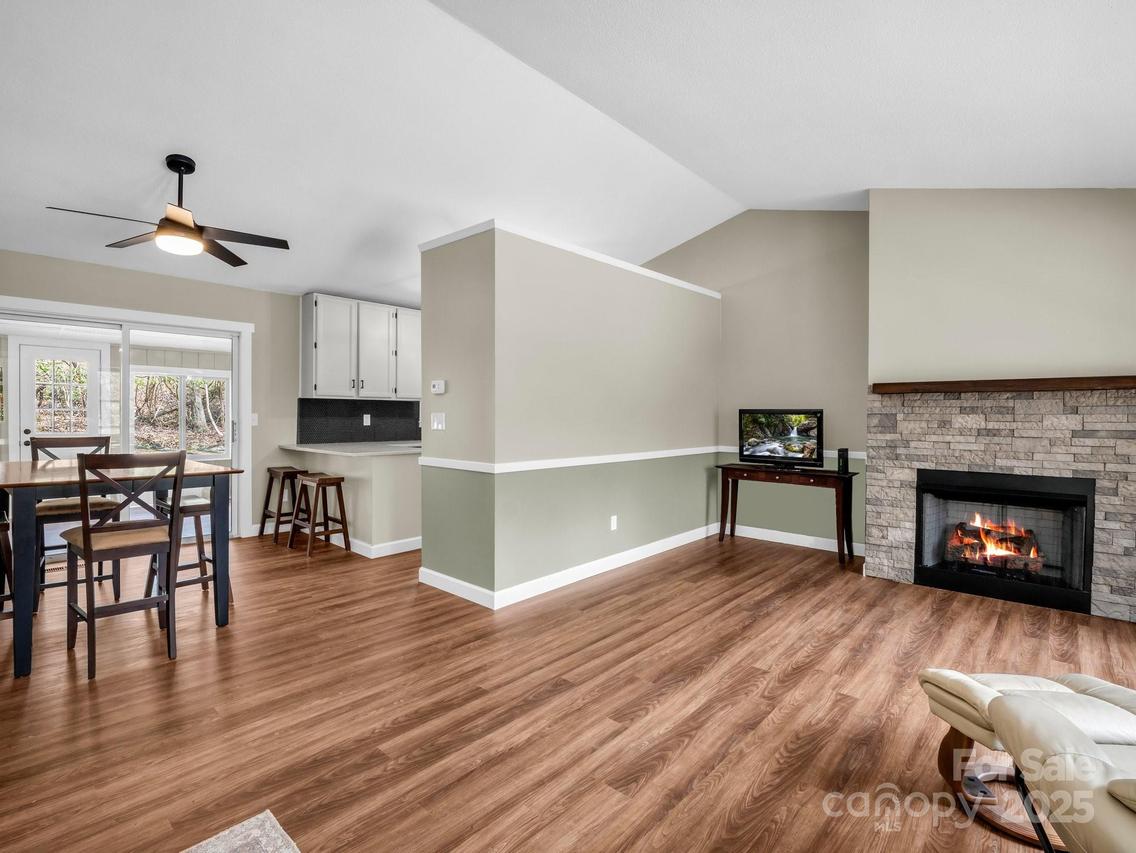 417 Soquili Dr., Brevard, NC 28712
